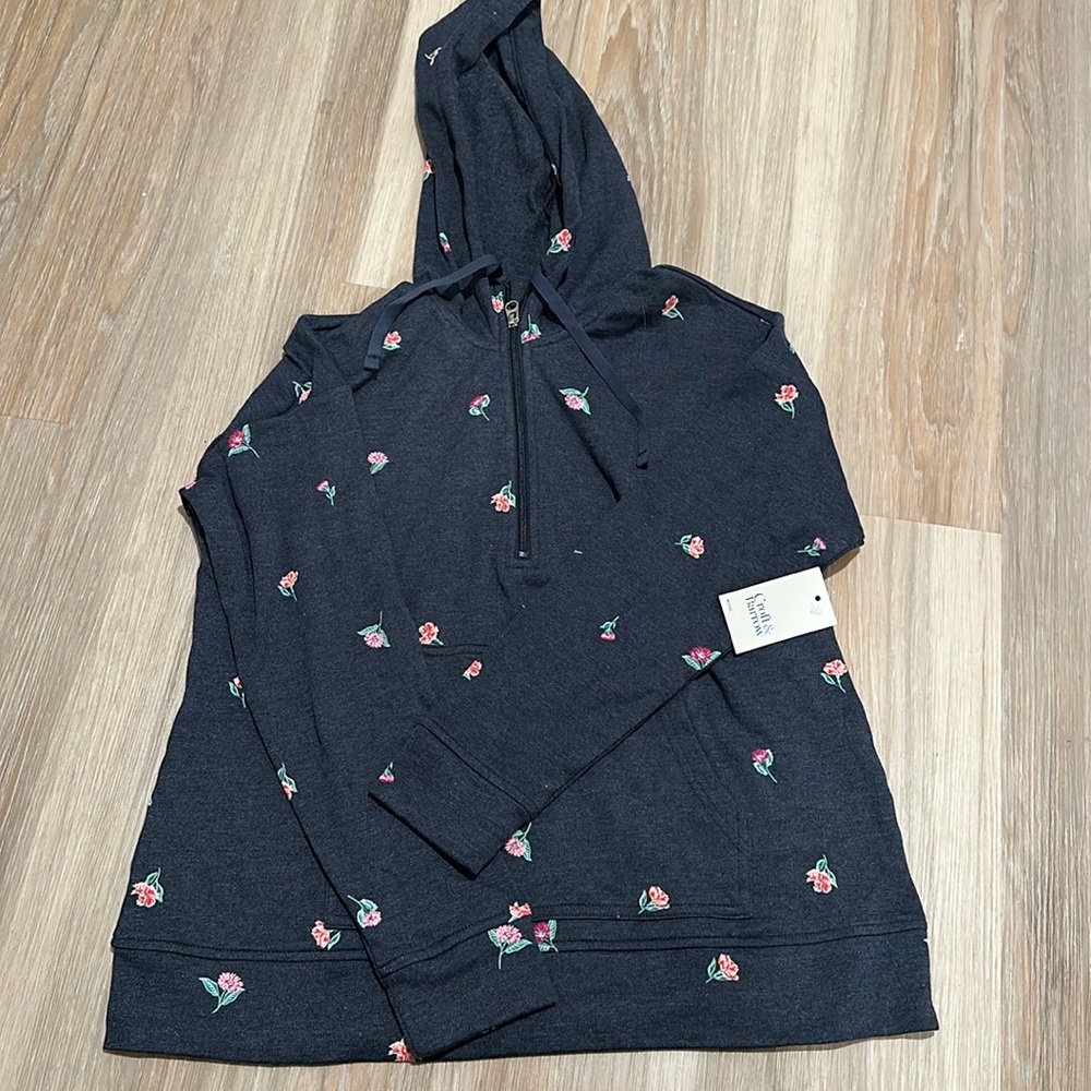 Women’s Croft & barrow floral sweatshirt NWT